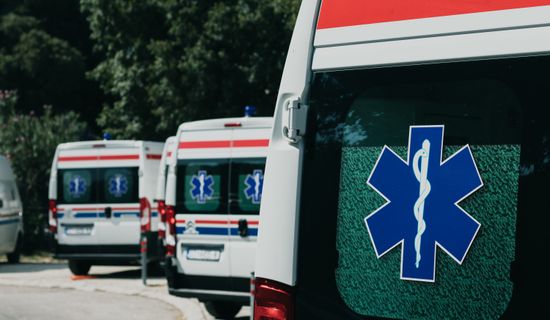 遵义救护车转运病人过路高速收费吗?